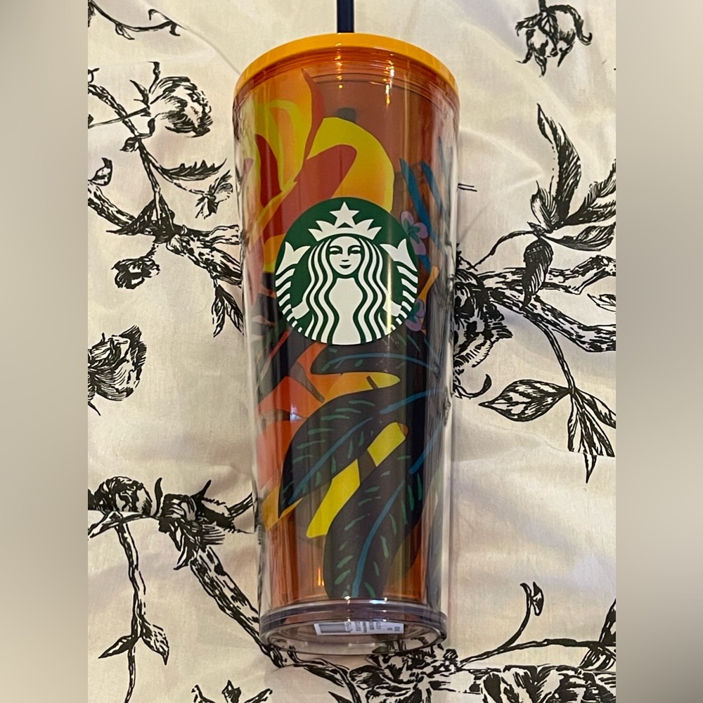 New Starbucks Plastic 24 Ounce Floral Design Tumbler‎